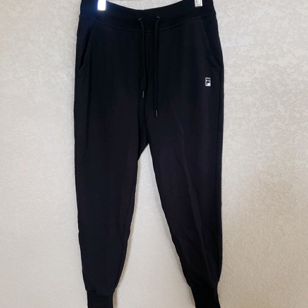 Filas joggers Size S.